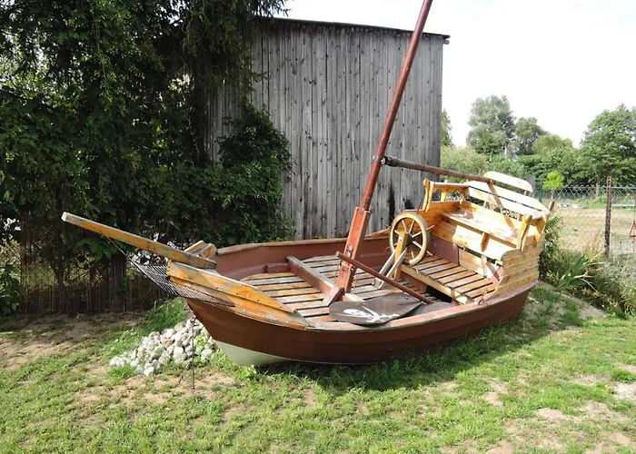 In For 6 Persons 別荘 Stepnica