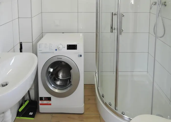 In For 6 Persons 別荘 Stepnica