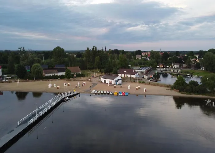 別荘 In For 6 Persons Stepnica